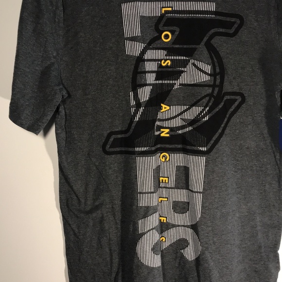 NBA, Ultra Game Los Angeles LA Lakers Gray T-shirt - Picture 3 of 6